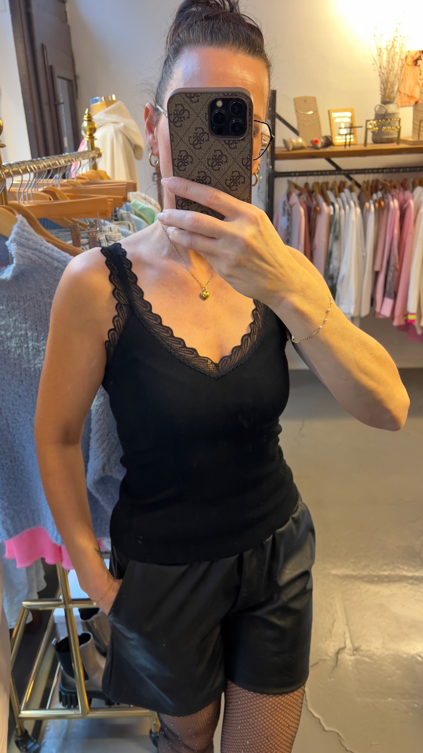 Top schwarz