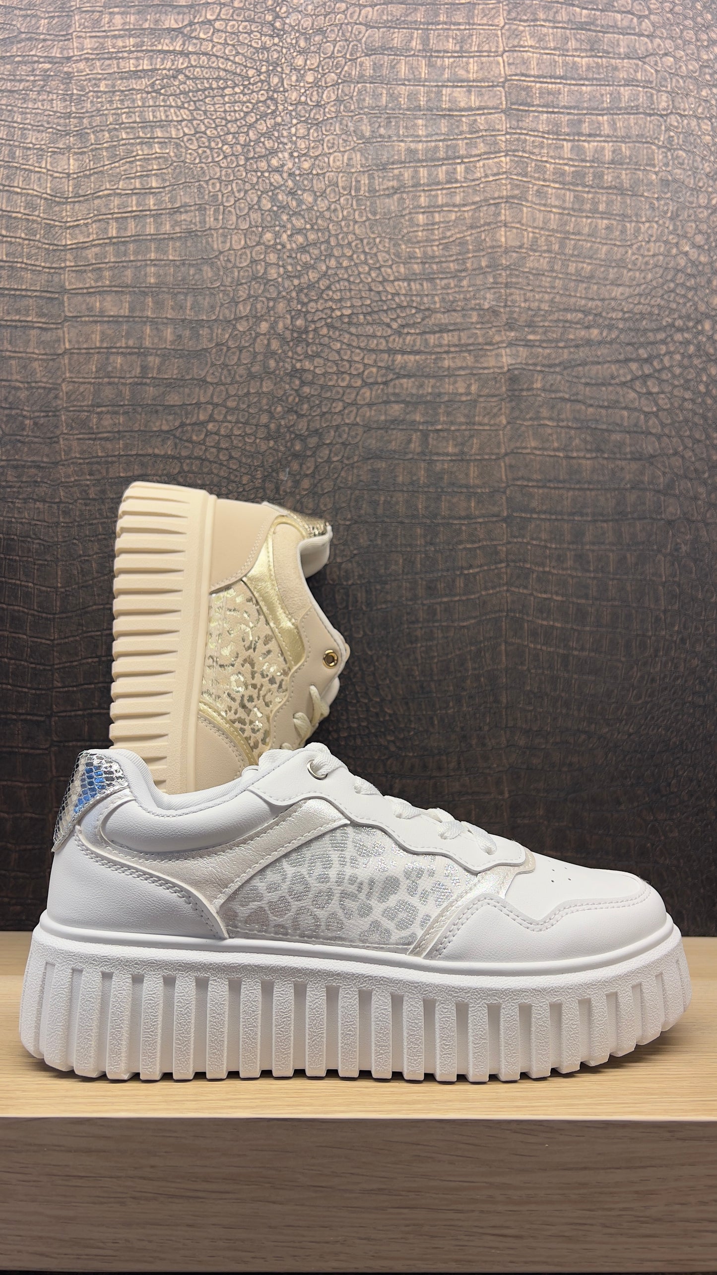 Sneaker weiß & beige