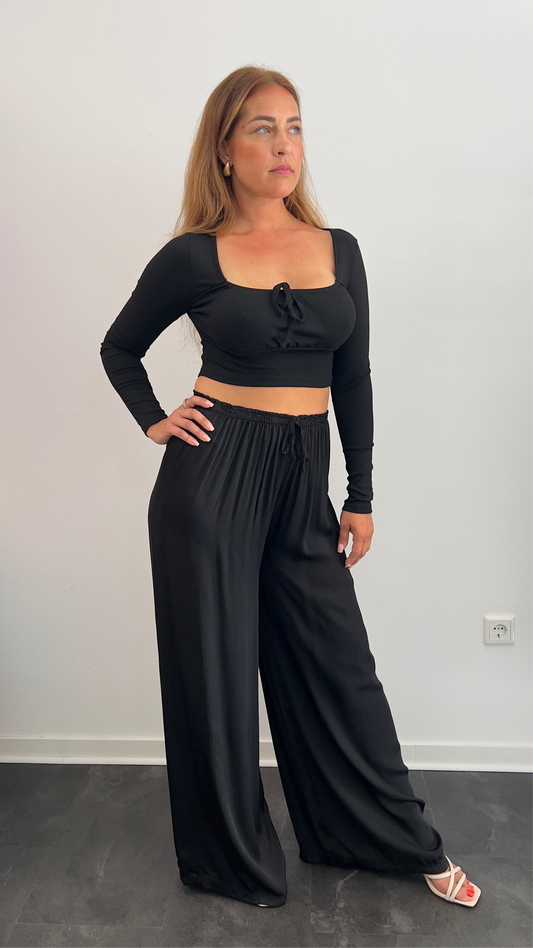 Cropped Longsleeve Shirt mit Raffung – Schwarz