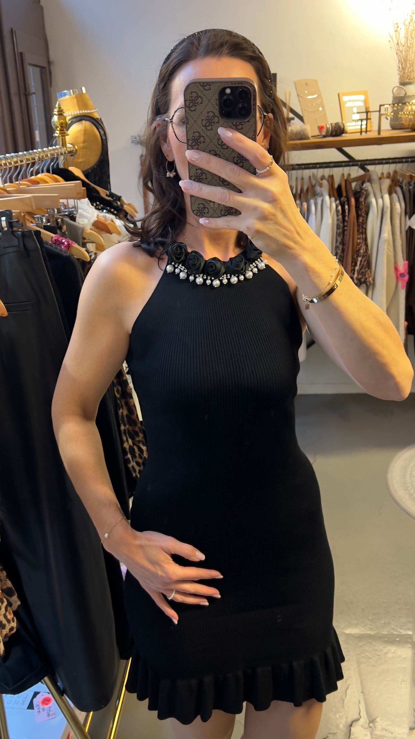 Kleid Schwarz mit Perlen