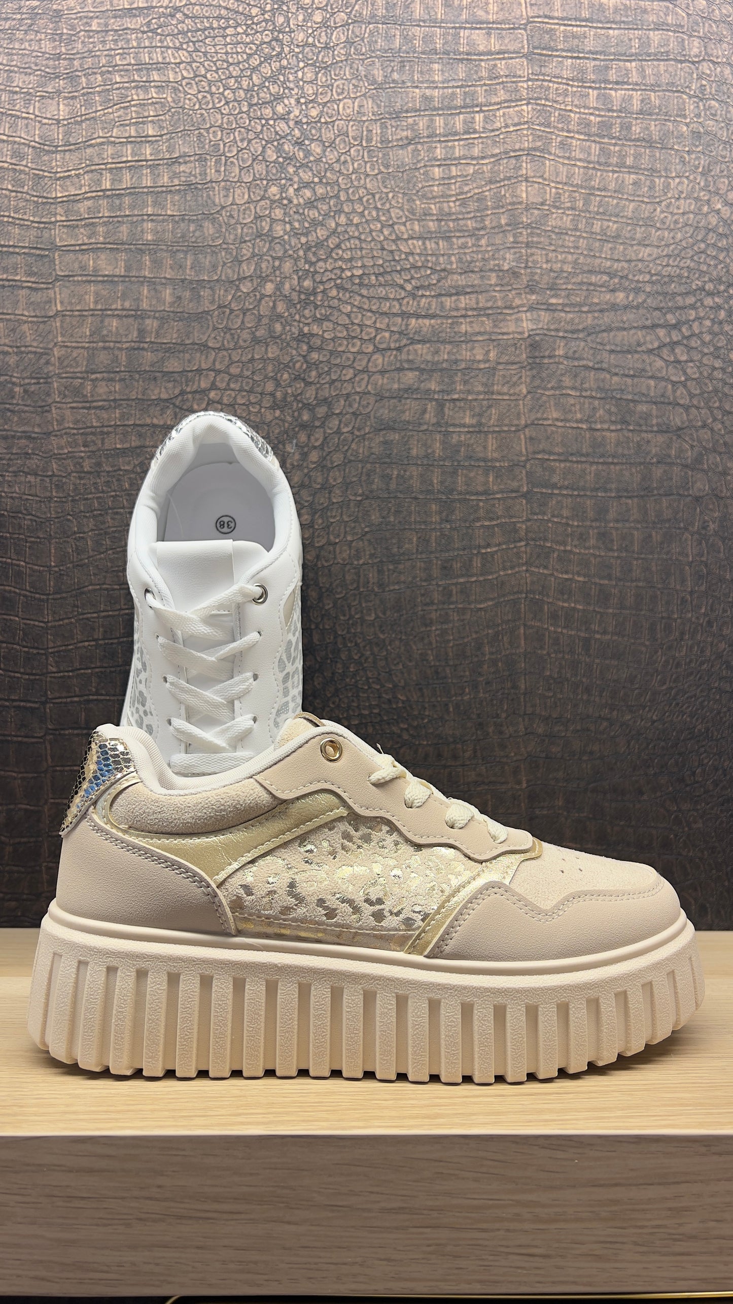 Sneaker weiß & beige