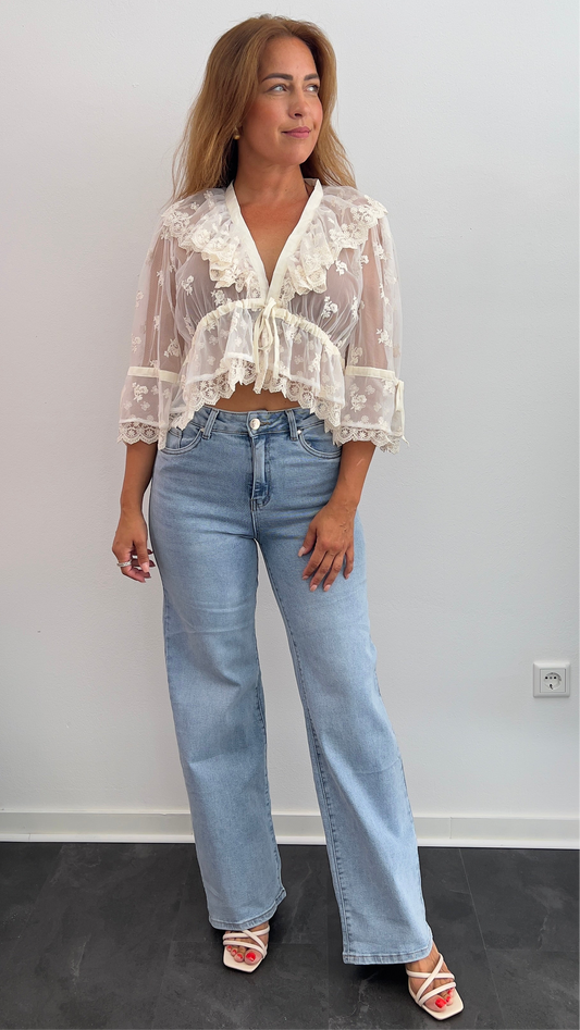 Romantic Lace Blouse – Creme